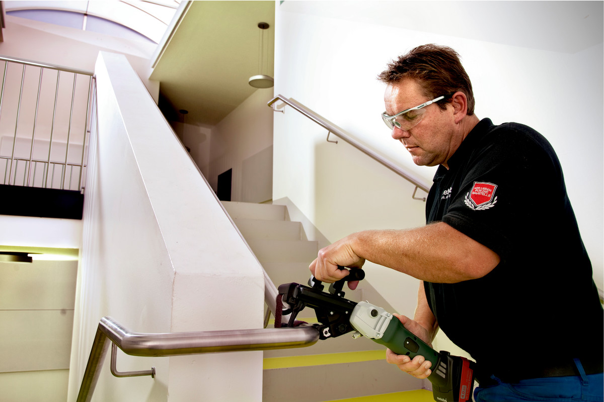 RB 18 LTX 60 Levigatrice a nastro per tubi, a batteria