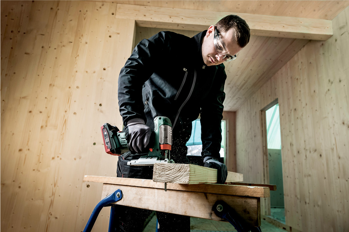 STA 18 LTX 100 Seghetto alternativo a batteria