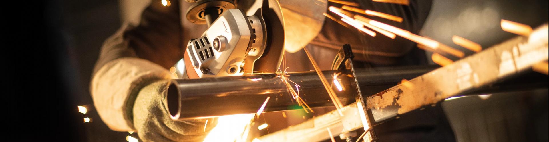 Lavorazione materiali